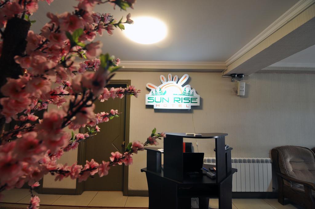 Sun Rise Hotel 第比利斯 外观 照片