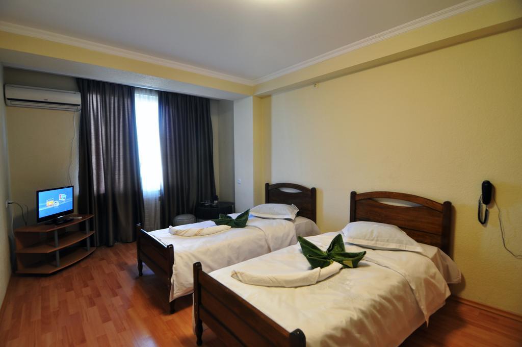Sun Rise Hotel 第比利斯 客房 照片