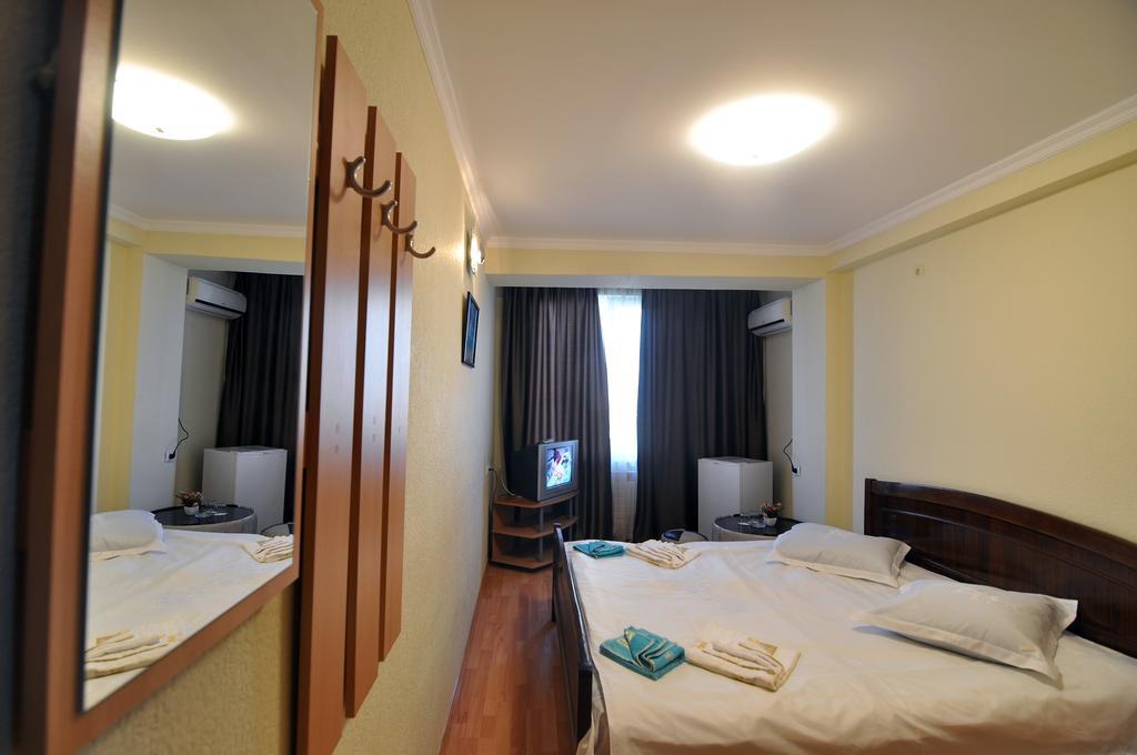 Sun Rise Hotel 第比利斯 外观 照片